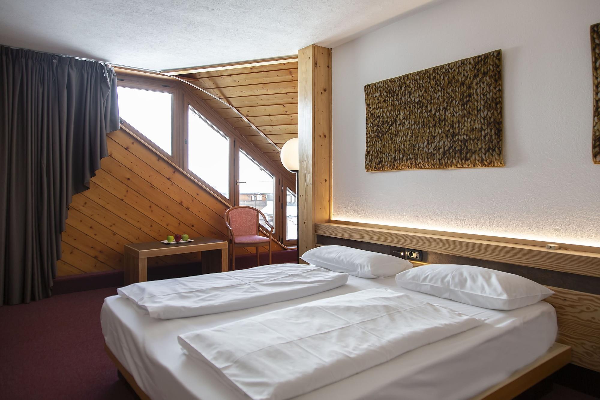 Blu Hotel Senales Zirm-Cristal Maso Corto Kültér fotó
