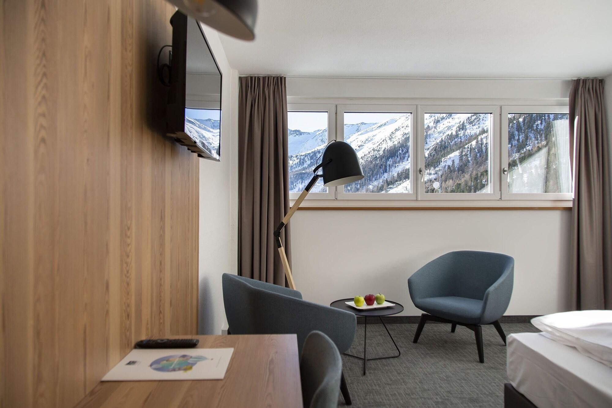 Blu Hotel Senales Zirm-Cristal Maso Corto Kültér fotó